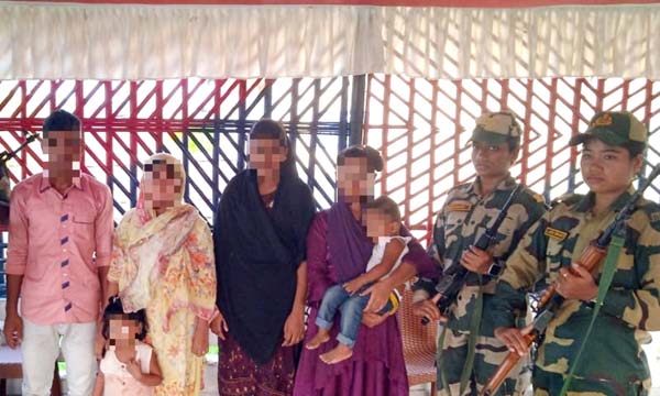 BSF APPREHENDS 08 BANGLADESHI NATIONALS & 06 ROHINGYA ILLEGA...