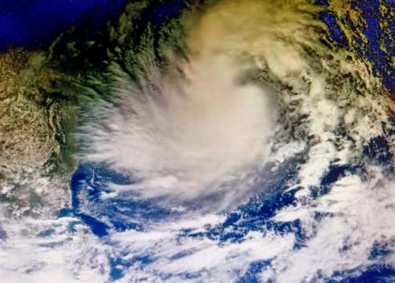 Cyclone Dana’s likely landfall along West Bengal &  Odis...